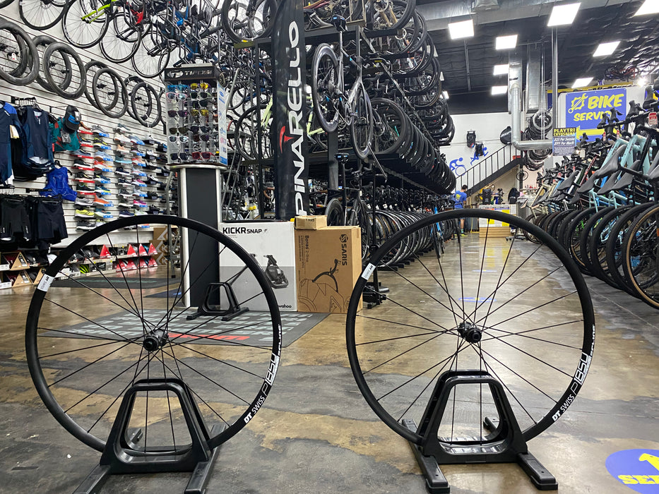 DT Swiss P1850 Spline Tubeless Ready Disc Brake Wheelset DEMO