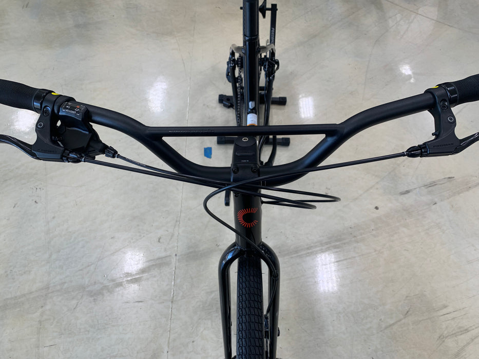Cannondale Treadwell 3 Remixte Microshift - Black