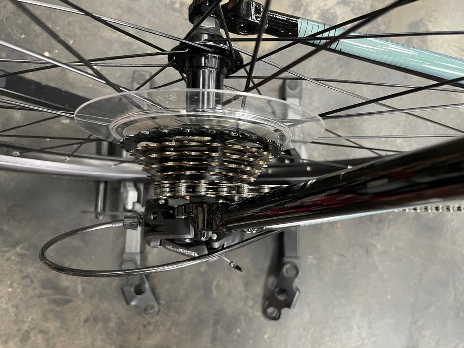 Fuji Absolute 2.1 Shimano Tourney - Black