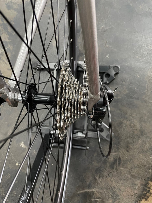 Fuji Sportif 2.1 MircoShift R9 - Tech Silver