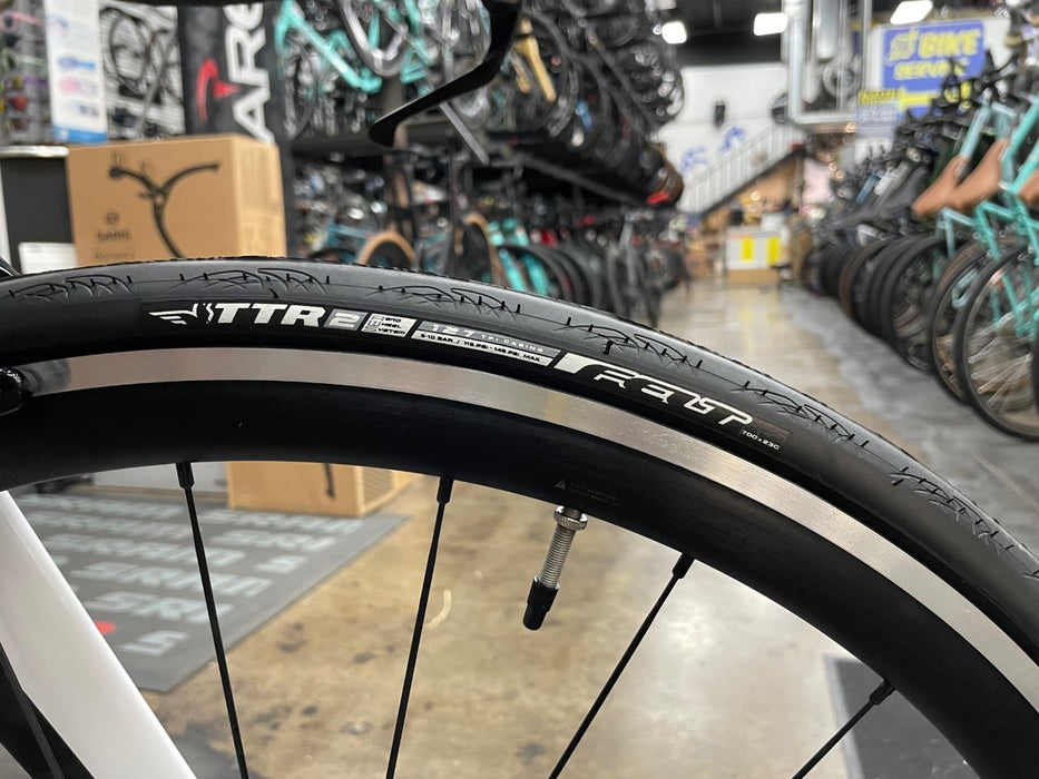 Felt IA 10 Shimano Ultegra Di2 11 Speed - Black/White