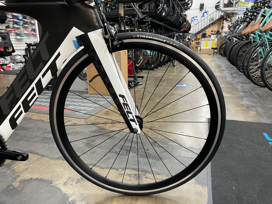 Felt IA 10 Shimano Ultegra Di2 11 Speed - Black/White